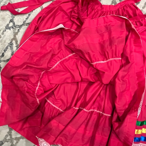 Folkloric Dance Costume Ensemble - Picture 6 of 14